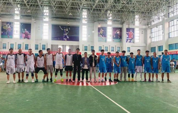 老師VS學(xué)生籃球賽，精彩看過來~