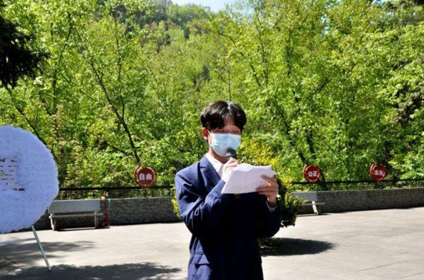 信息工程系“緬懷革命先烈、傳承紅色基因、爭做報國青年”黨史學(xué)習(xí)教育團(tuán)日活動