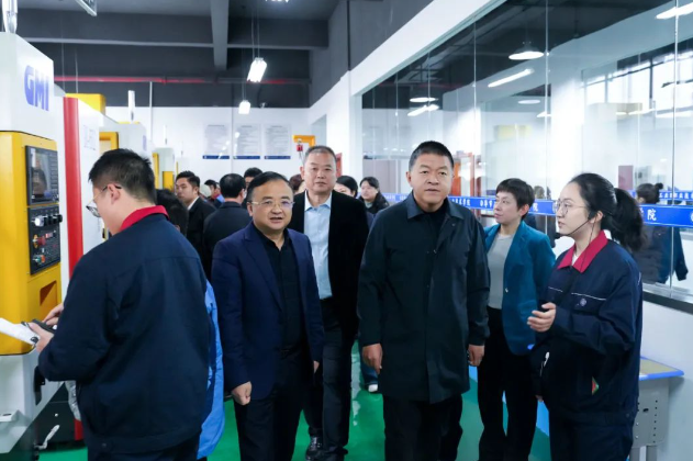 畢節(jié)市委副書記、市長吳東來一行赴我院指導(dǎo)調(diào)研