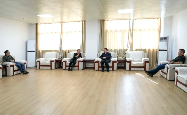 畢節(jié)市政協(xié)副主席、民盟畢節(jié)市委主委劉祖榮赴我院調研