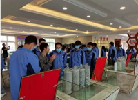 加強校企合作，深化產(chǎn)教融合  ——我院組織師生赴金海湖新區(qū)企業(yè)參觀學(xué)習(xí)